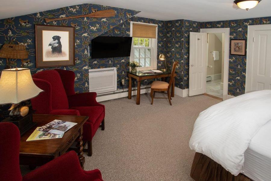 The Dorset Inn Bagian luar foto