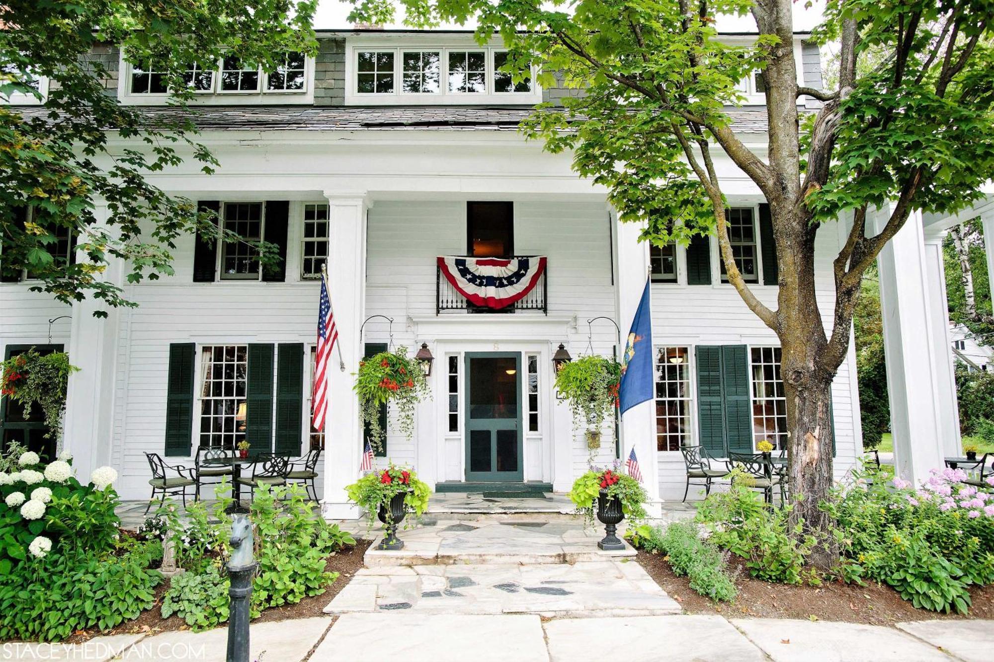 The Dorset Inn Bagian luar foto