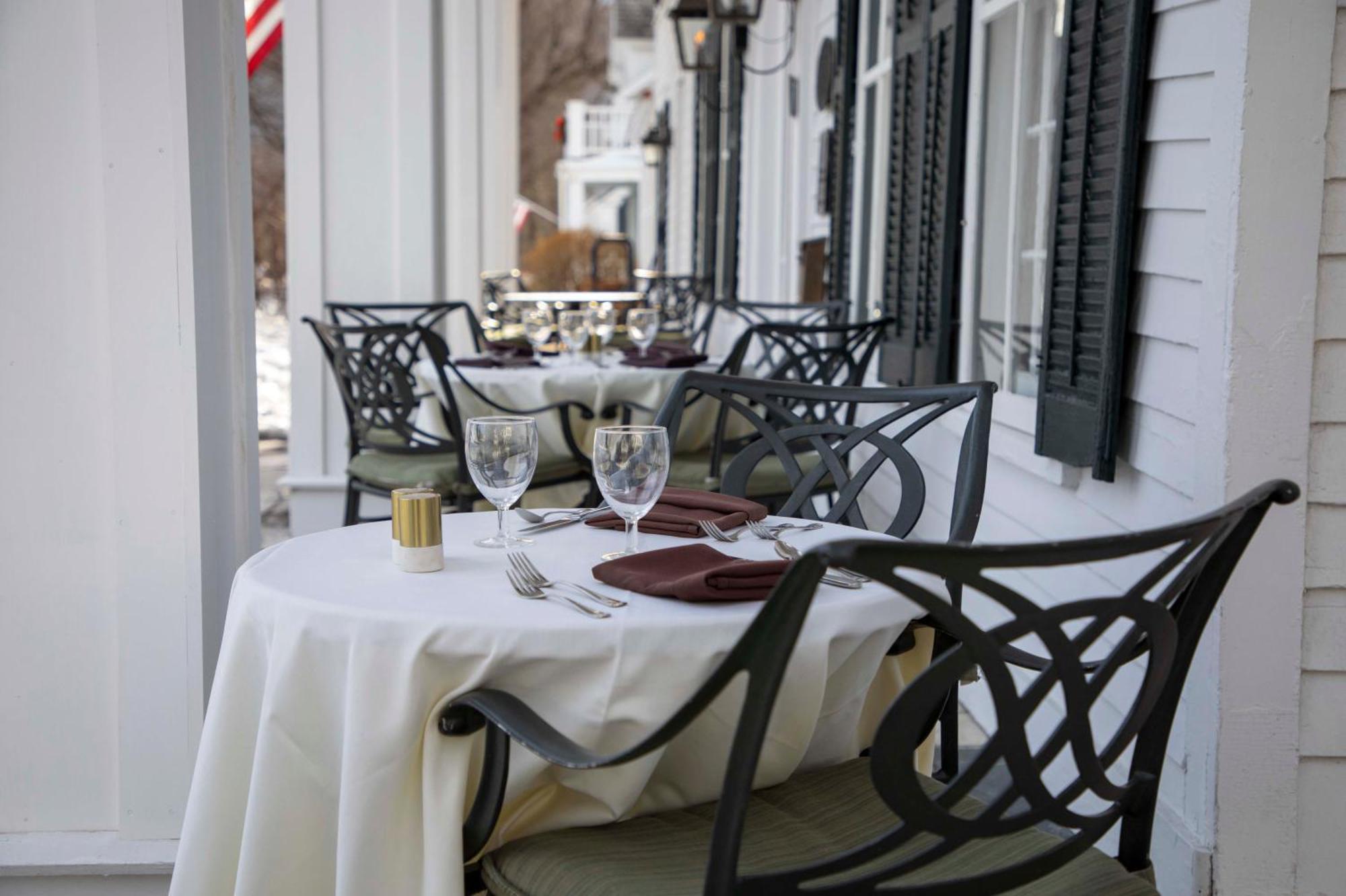 The Dorset Inn Bagian luar foto
