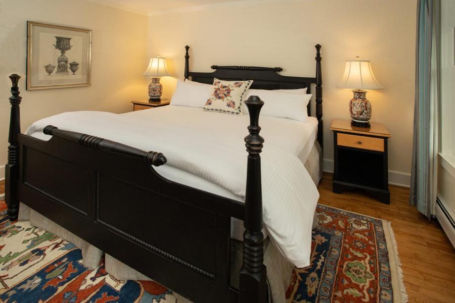 The Dorset Inn Bagian luar foto