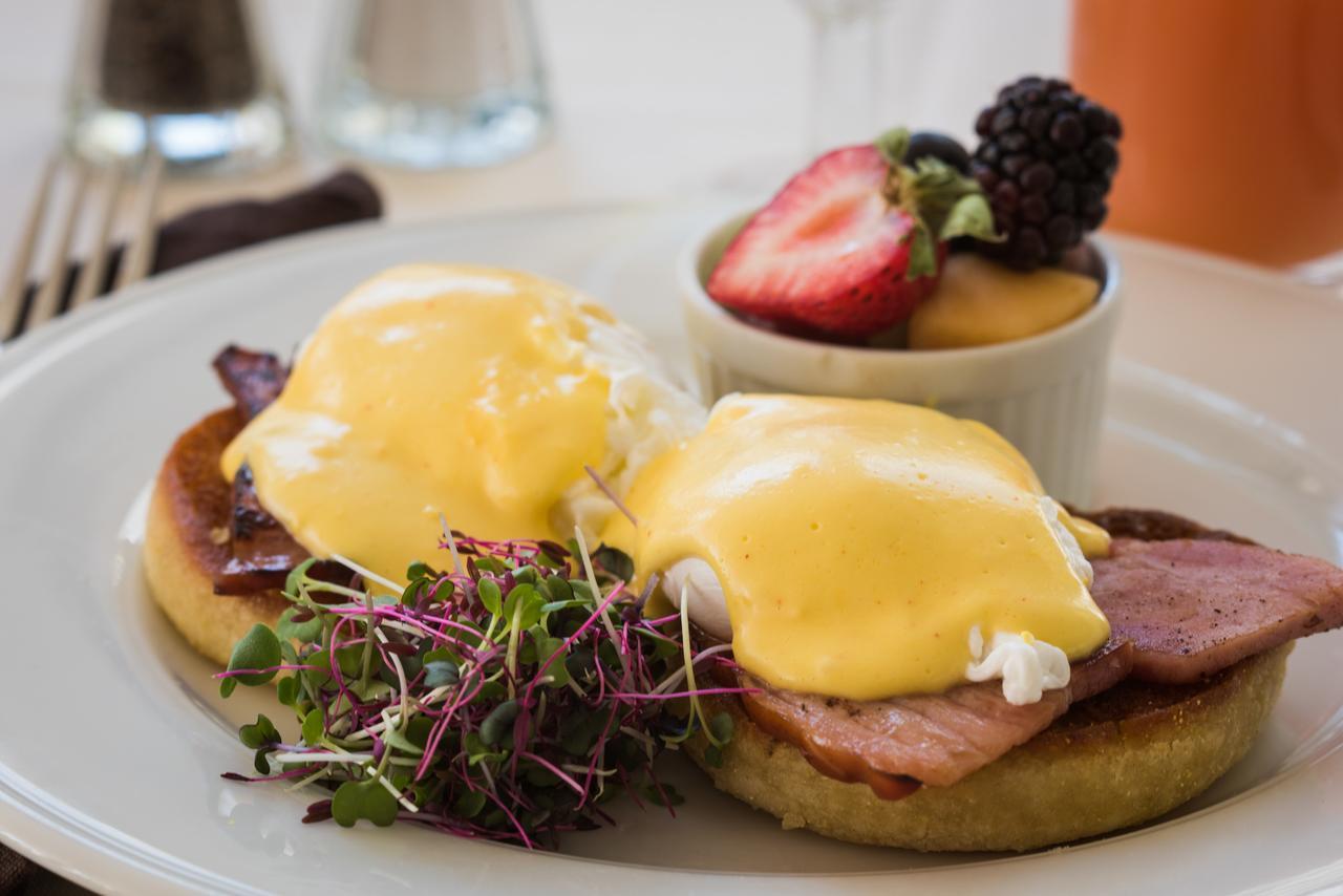 The Dorset Inn Bagian luar foto